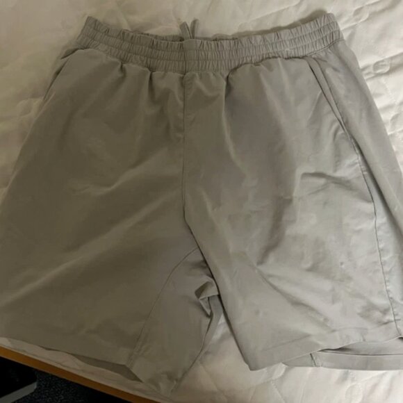 84-92cm waist grey shorts | UNIQLO - Picture 1 of 1